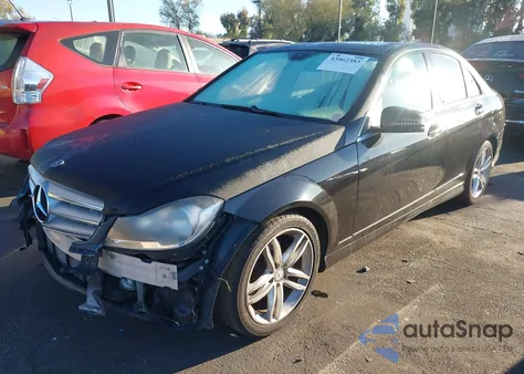 2013 Mercedes-Benz C 250 Sport from USA, damaged, VIN WDDGF4HB6DA765195